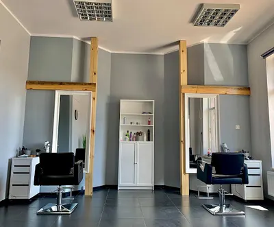 MK Salon Fryzjerski